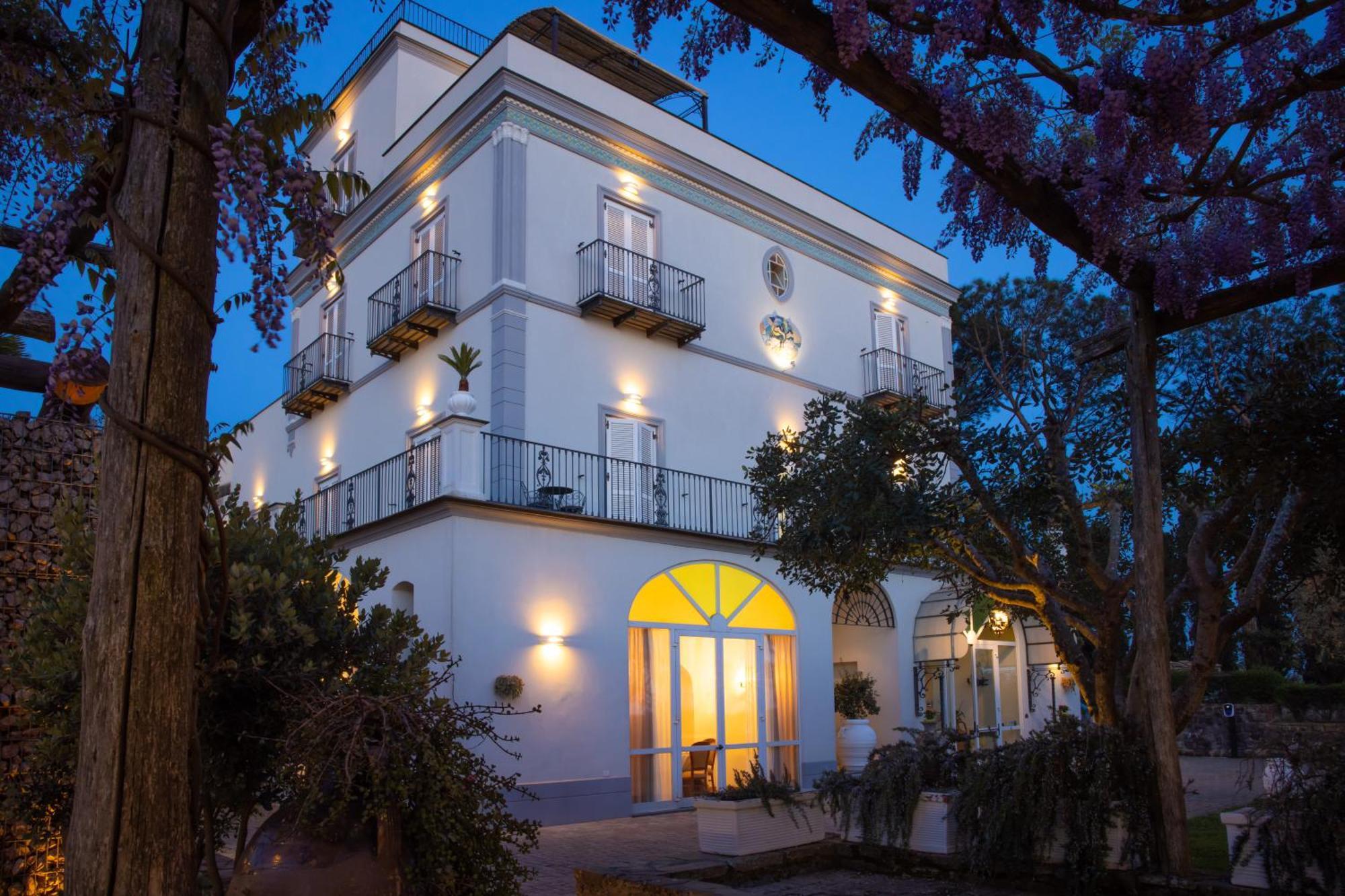 Oasi Olimpia Relais Hotel Sant'Agata sui due Golfi Exterior photo