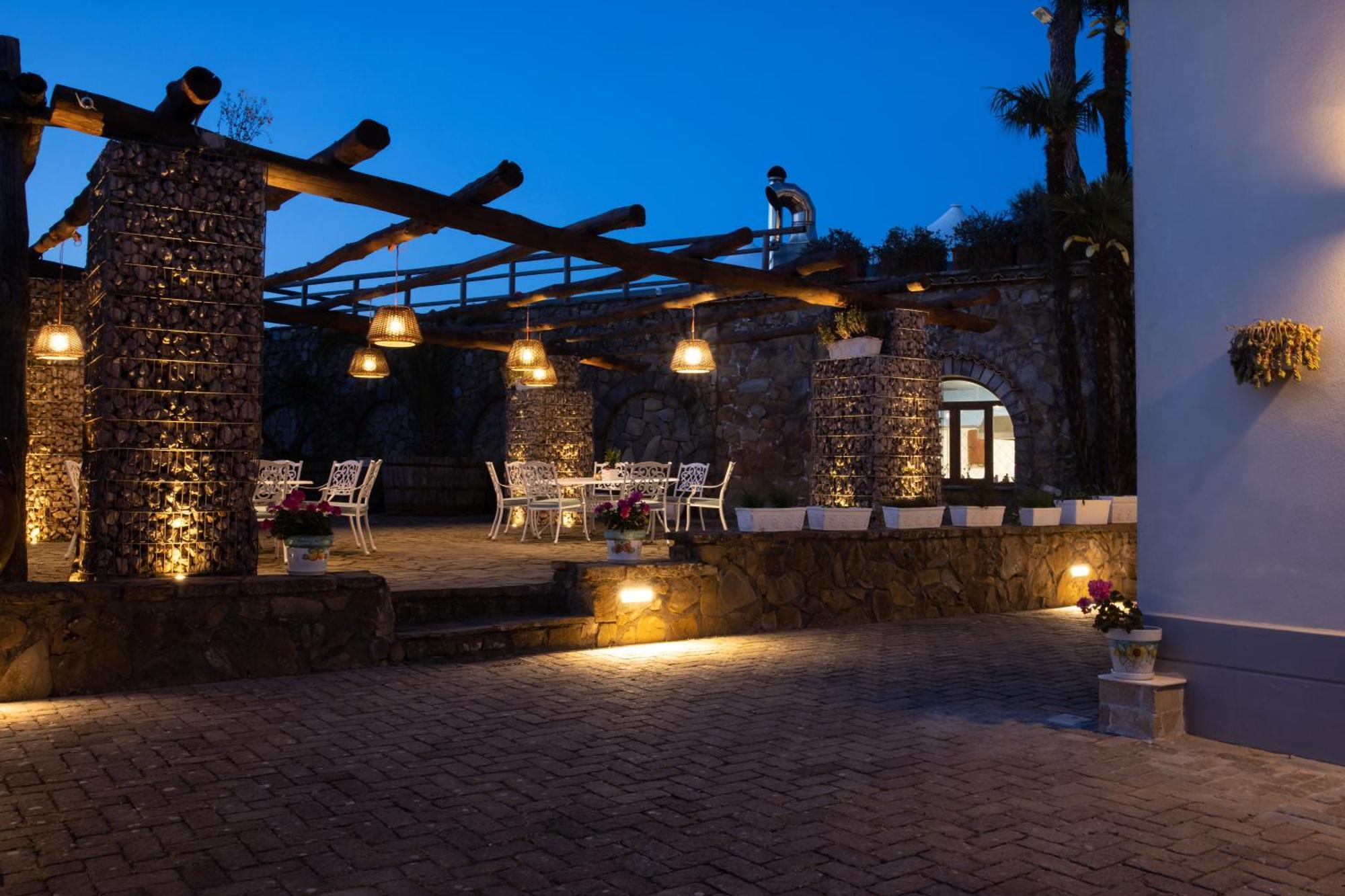 Oasi Olimpia Relais Hotel Sant'Agata sui due Golfi Exterior photo