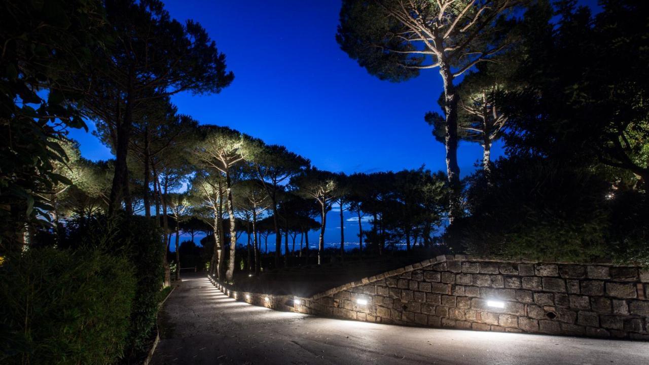 Oasi Olimpia Relais Hotel Sant'Agata sui due Golfi Exterior photo