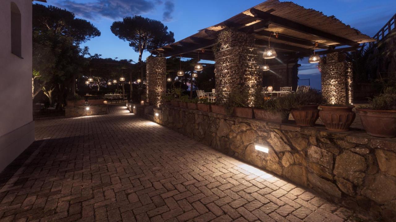 Oasi Olimpia Relais Hotel Sant'Agata sui due Golfi Exterior photo